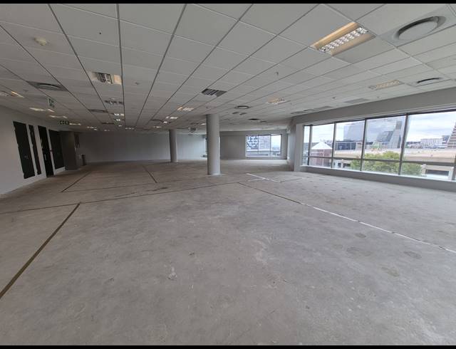 834M² OFFICE TO LET IN SANDTON CENTRAL